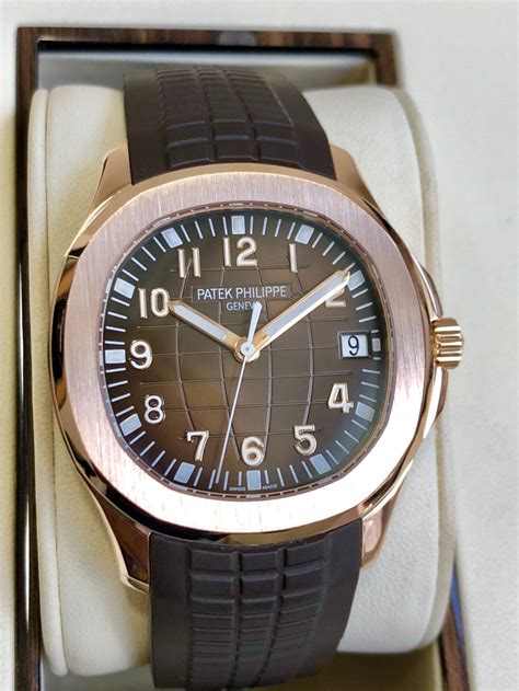 patek philippe aquanaut schwarz|patek philippe aquanaut price list.